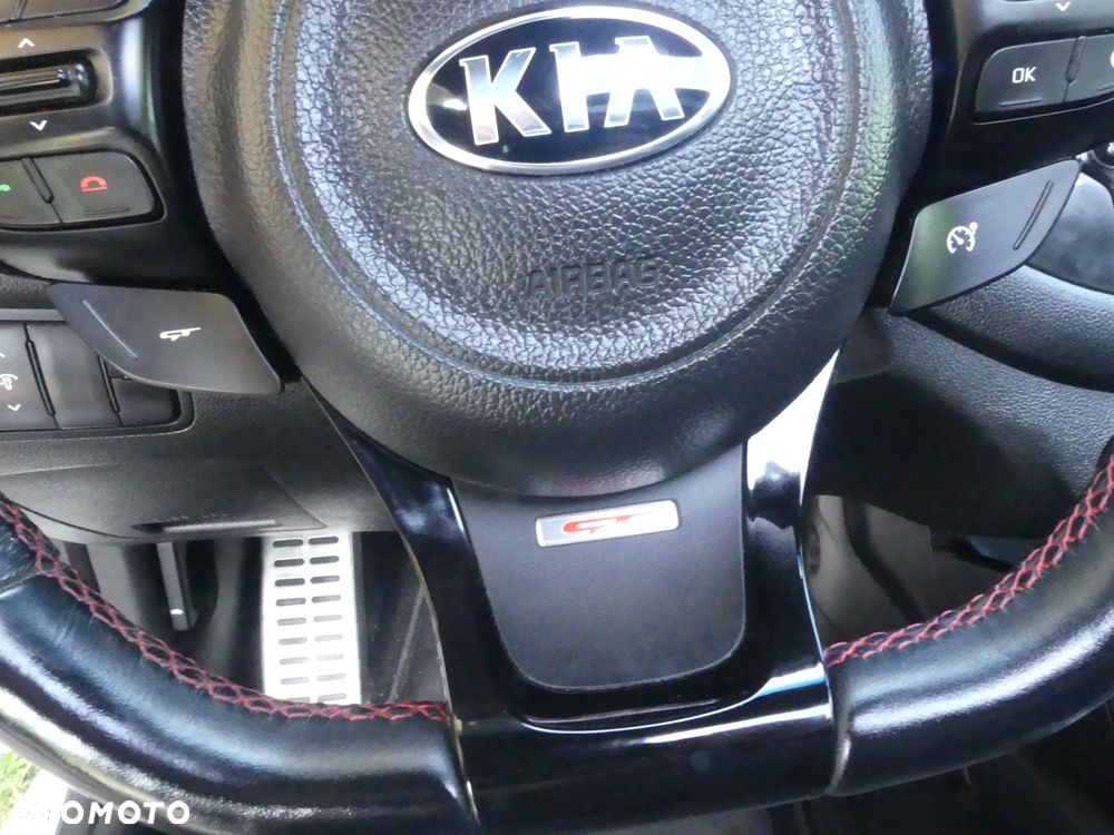 Kia Ceed - 29