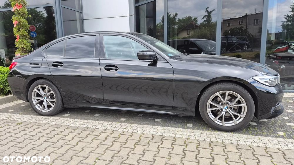 BMW Seria 3 318d Business Edition - 22