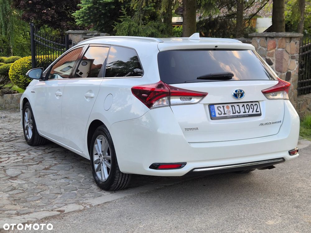 Toyota Auris - 15