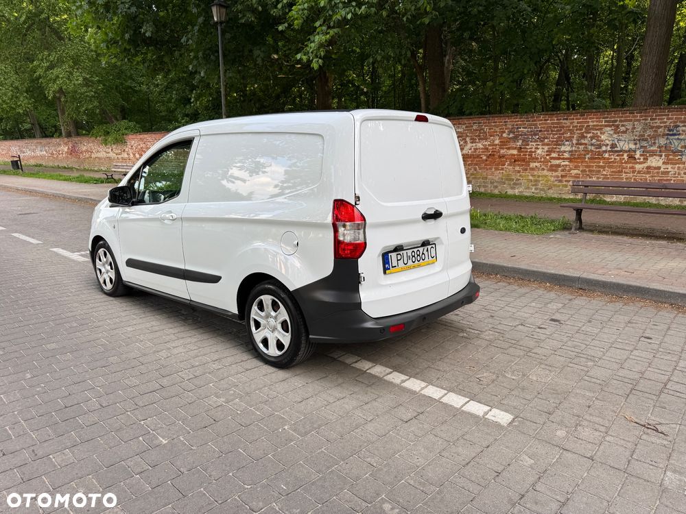 Ford Transit Connect - 4
