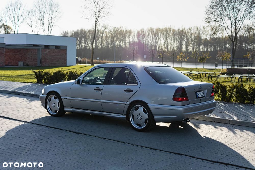Mercedes-Benz Klasa C 43 AMG - 11