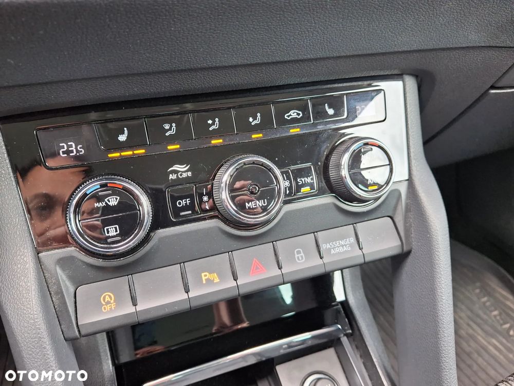 Skoda Karoq 1.5 TSI ACT GPF 4x2 Style - 31