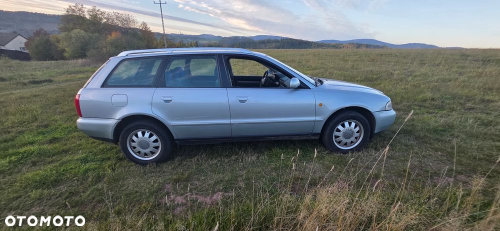 Audi A4 Avant 1.8 - 4
