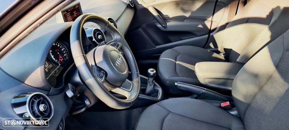 Audi A1 1.6 TDI S-line - 14