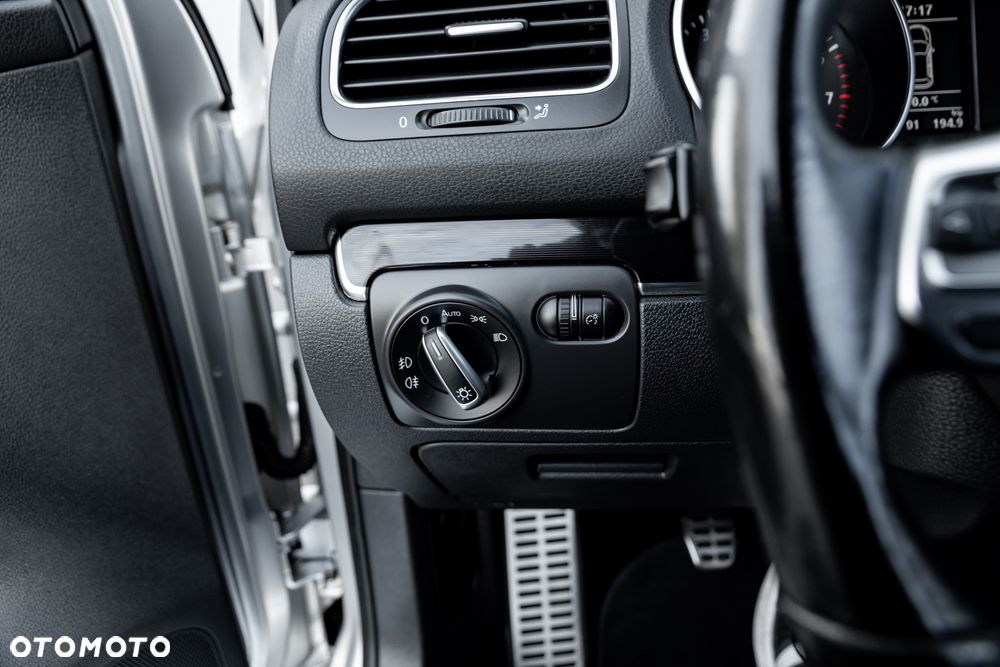 Volkswagen Golf 2.0 GTI - 29