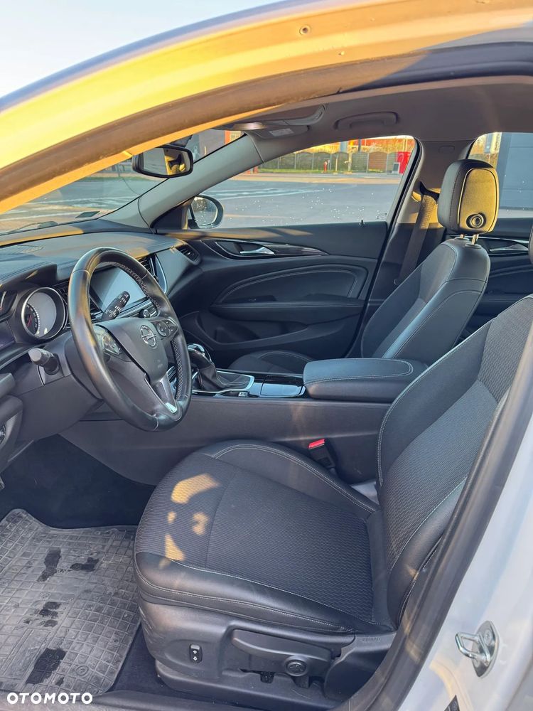 Opel Insignia 1.5 T Enjoy S&S - 19