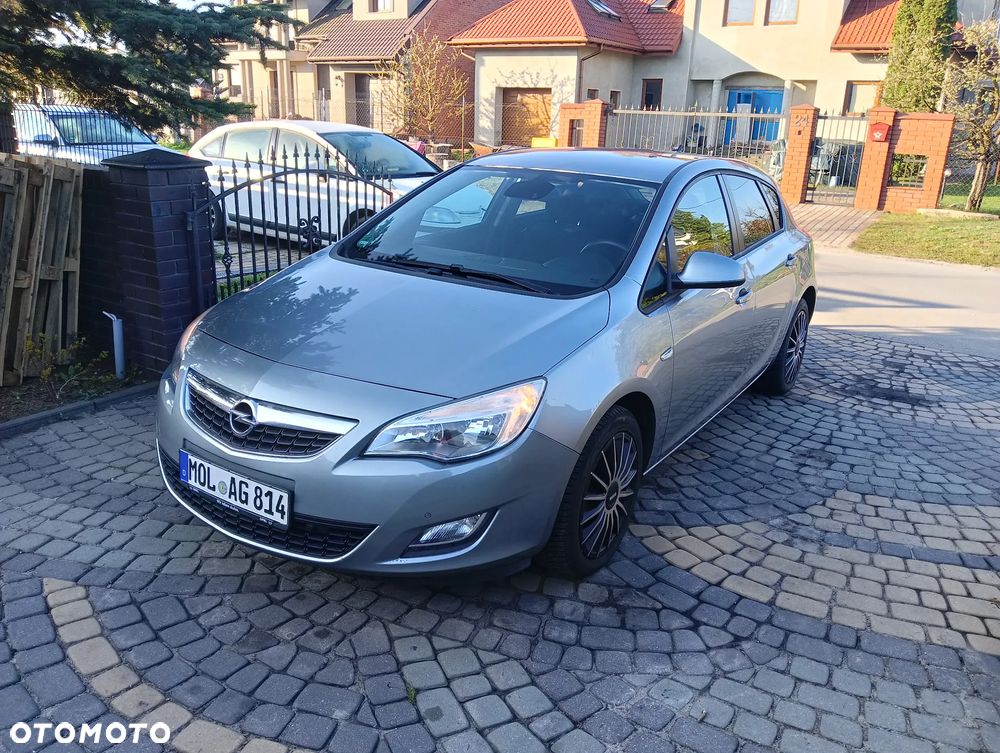 Opel Astra 1.4 Turbo Edition - 1