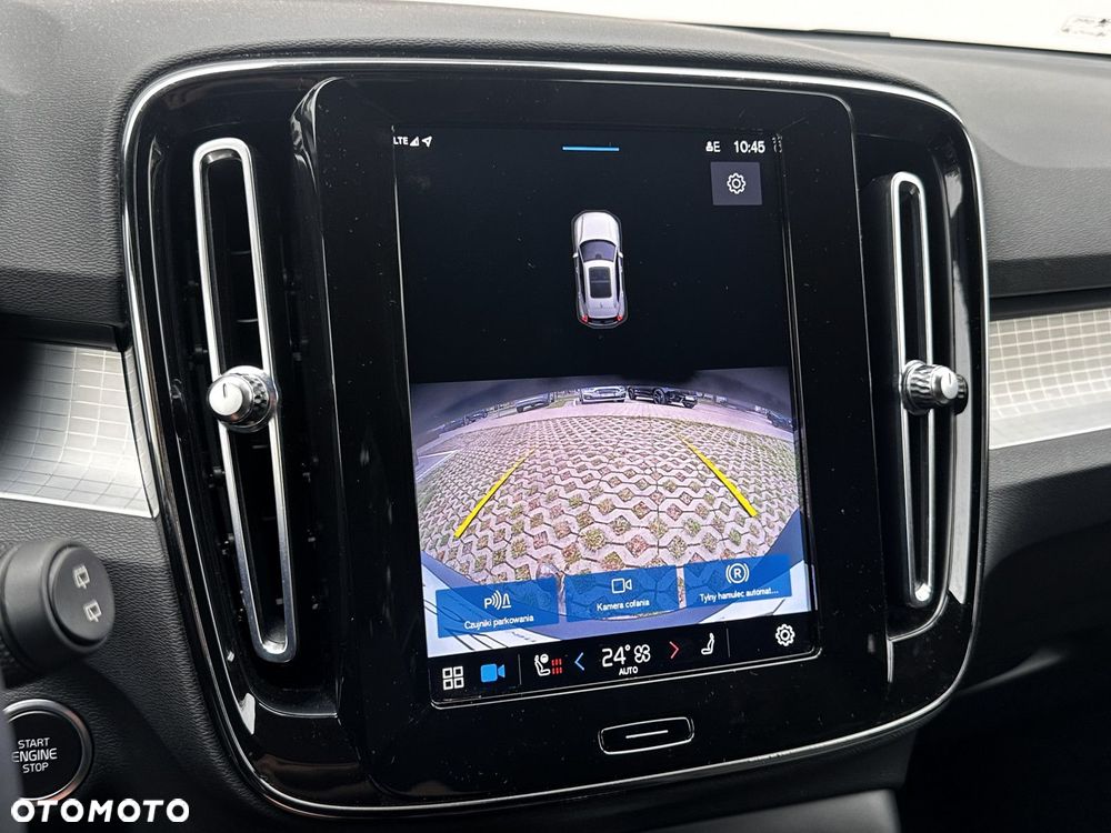 Volvo XC 40 - 24