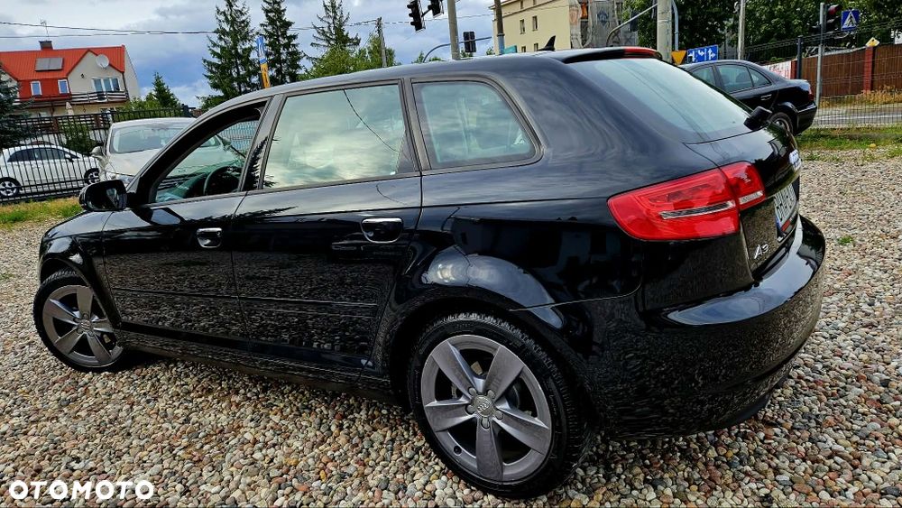 Audi A3 Sportback - 3