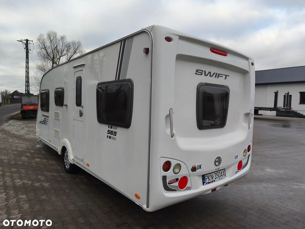 SWIFT CHARISMA 565 - 7