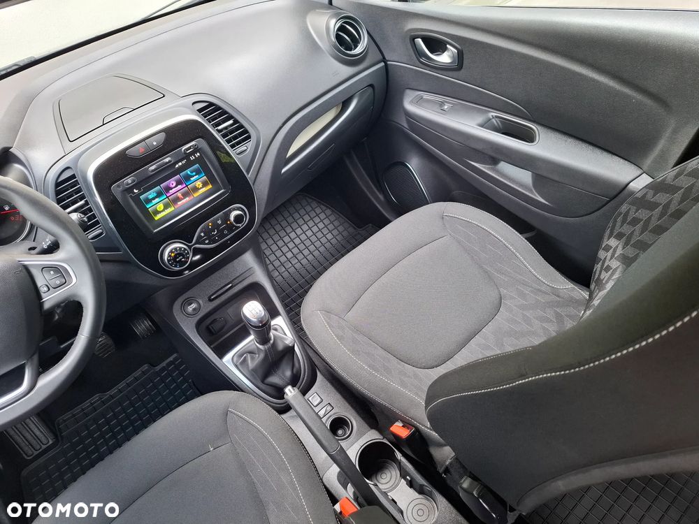 Renault Captur (ENERGY) TCe 90 LIMITED - 32