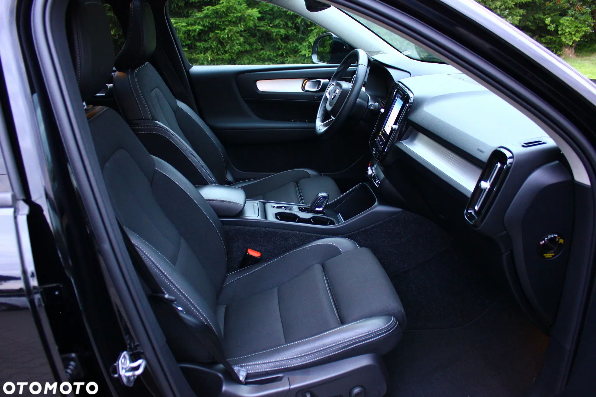 Volvo XC 40 D3 Geartronic Momentum Pro - 40