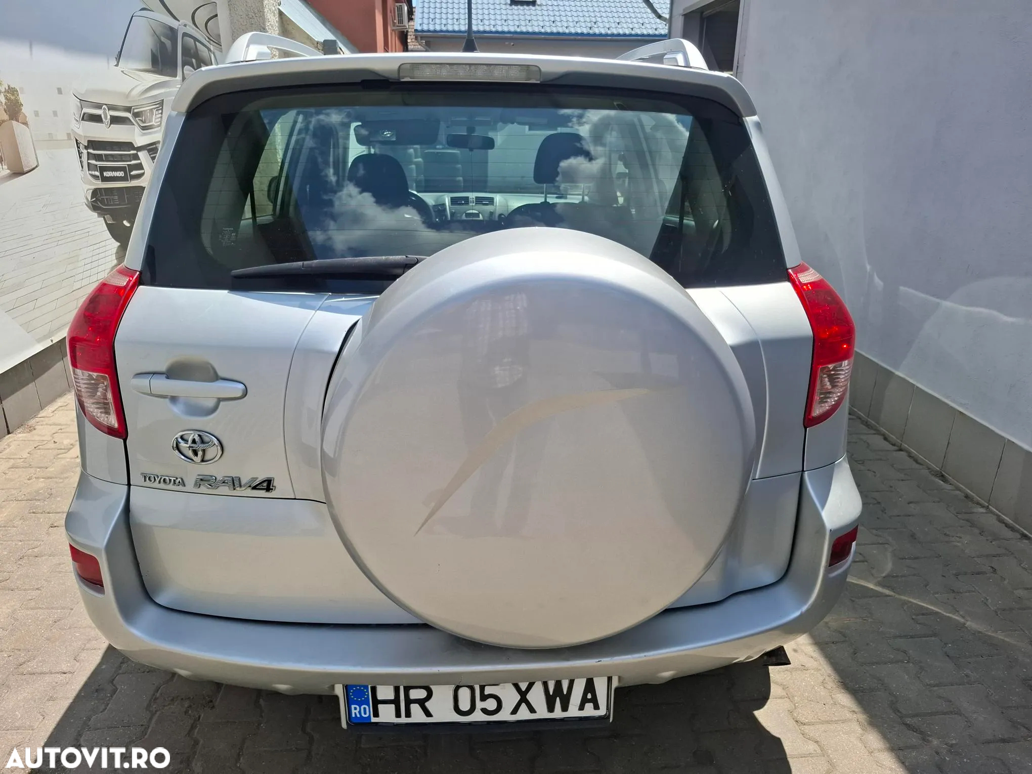Toyota RAV4 2.2 D-4D Executive - 8