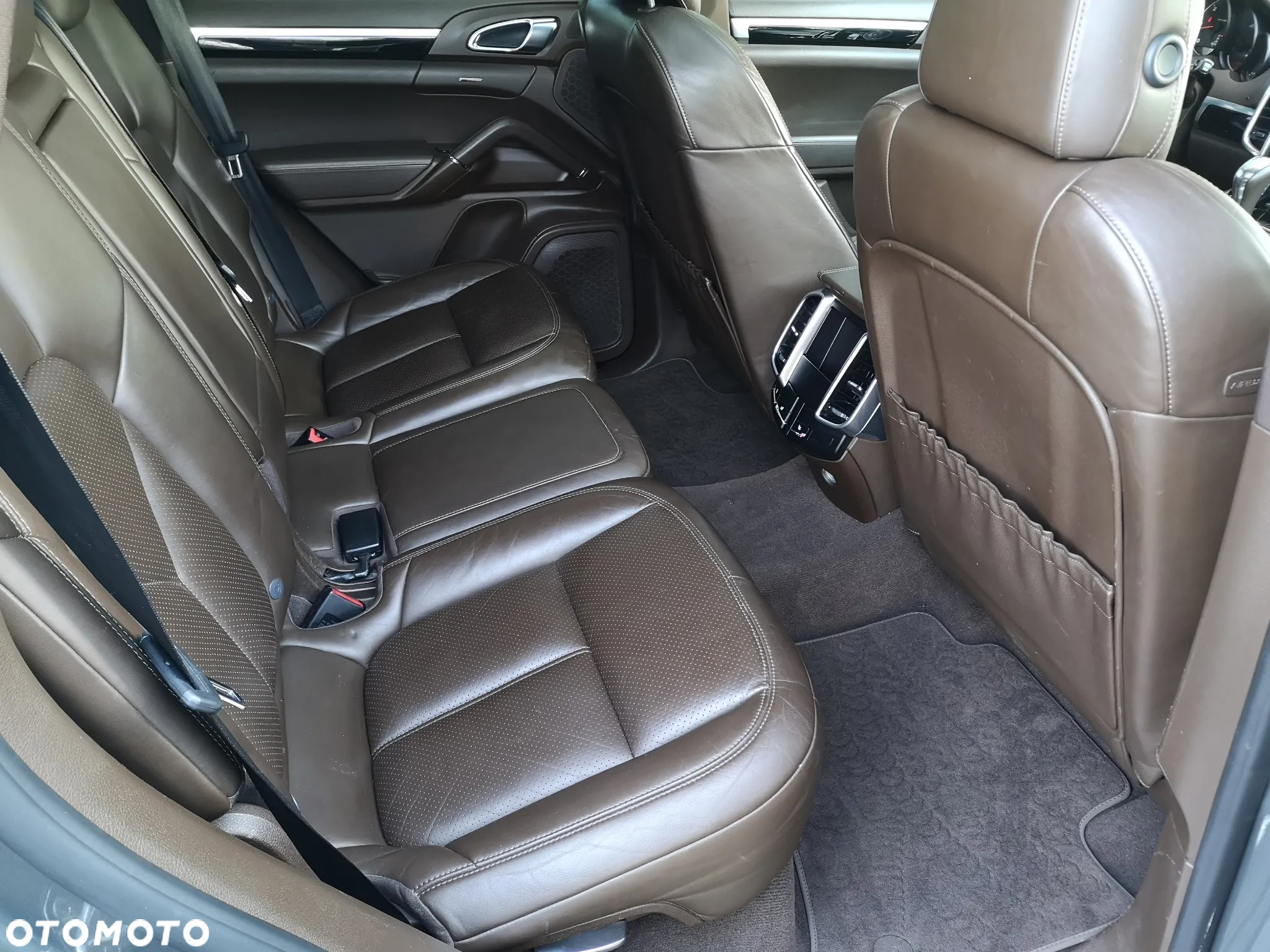 Porsche Cayenne Diesel Platinum Edition - 27
