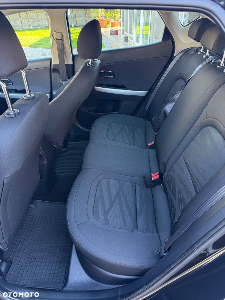 Kia Ceed - 10