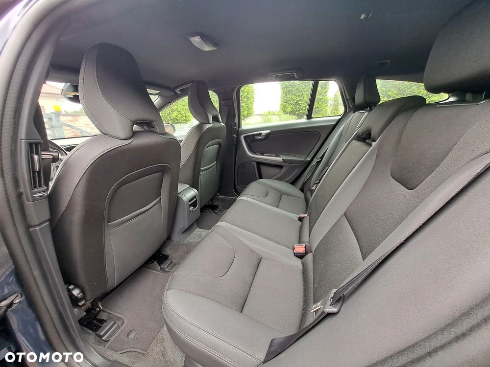 Volvo V60 D3 Geartronic Kinetic - 14