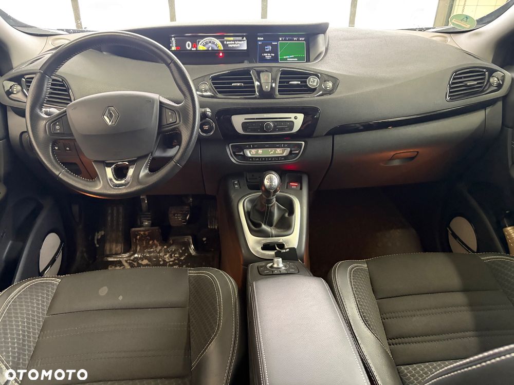 Renault Grand Scenic Energy TCe 130 S&S Bose Edition - 38