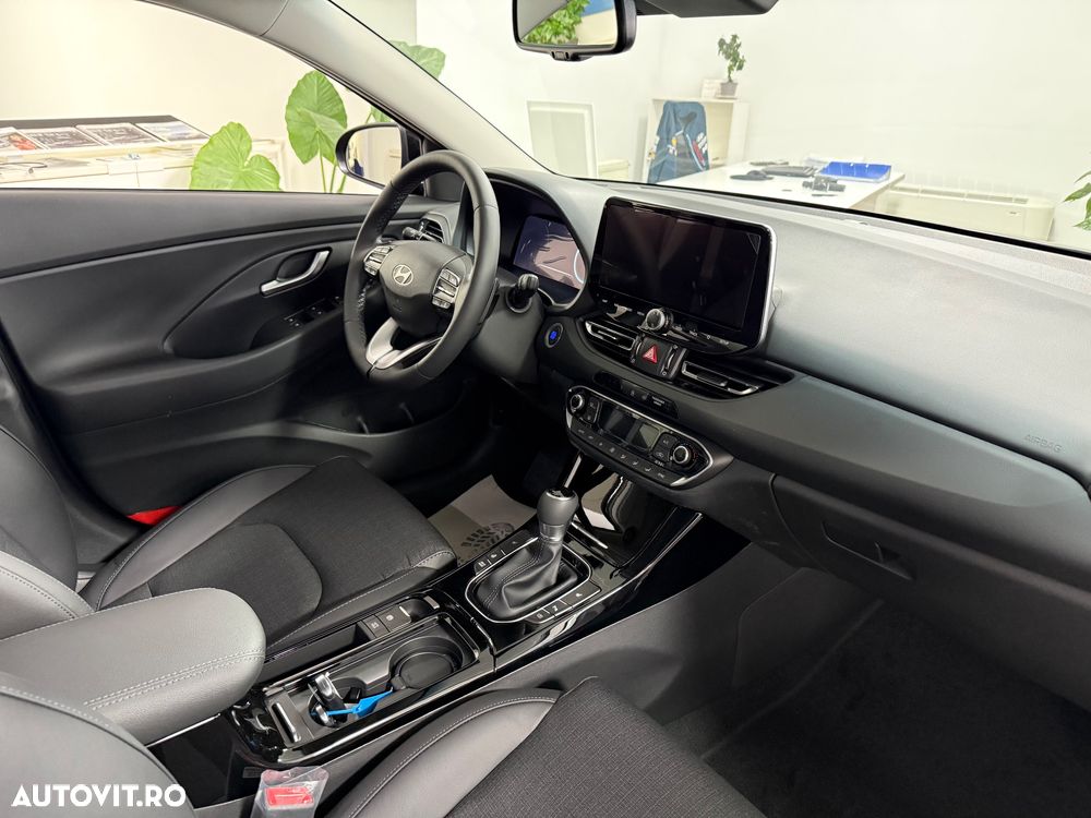 Hyundai i30 Fastback 1.5 T-GDI 140CP 7DCT MHEV Exclusive - 10