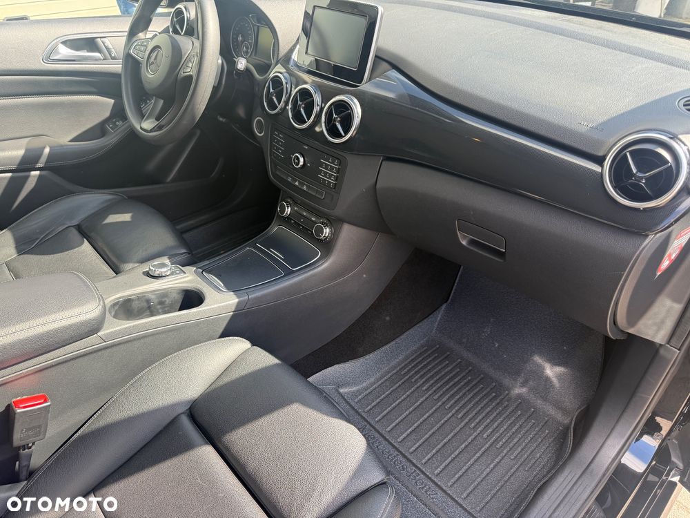 Mercedes-Benz Klasa B 200 d 7G-DCT Edition - 28