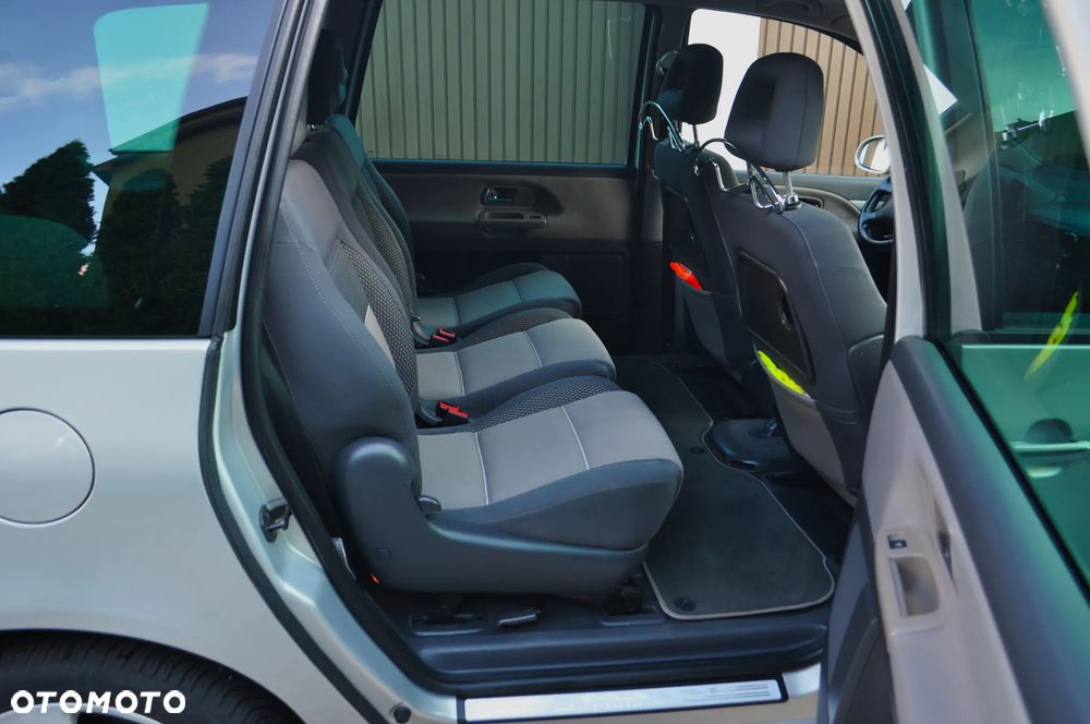Volkswagen Sharan 2.0 TDI Exclusive Edition - 24