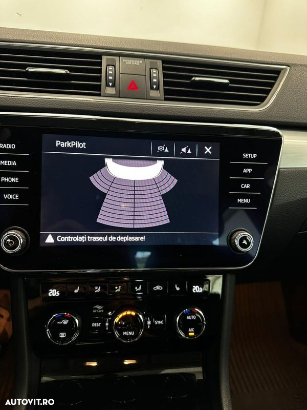 Skoda Superb 2.0 TDI DSG Style - 15