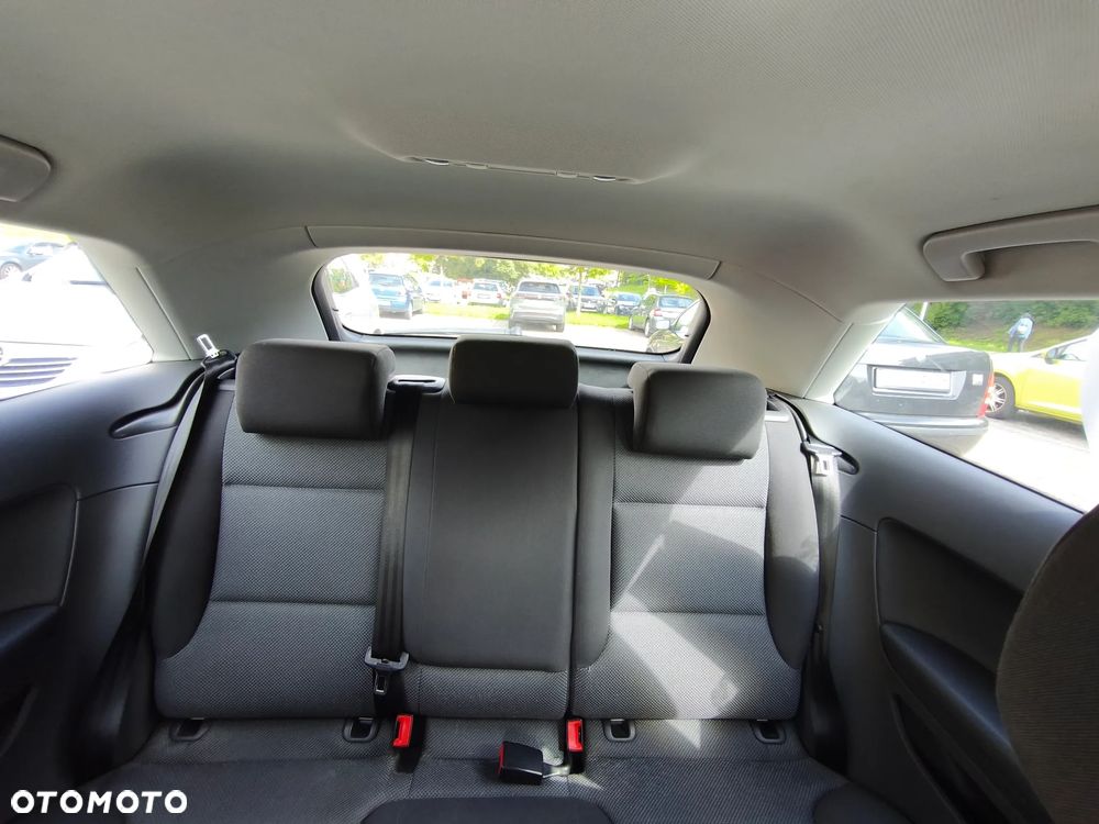 Audi A3 3-drzwiowe 1.6 Ambiente - 19