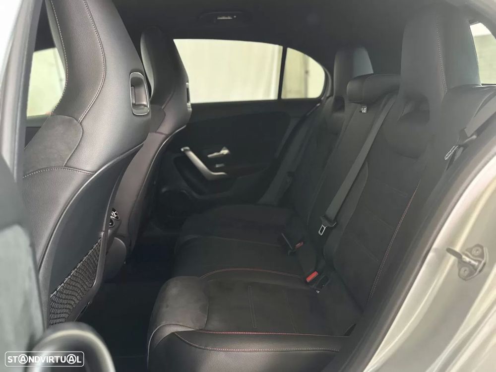 Mercedes-Benz A 200 AMG Line Aut. - 24