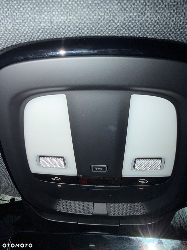 Volvo XC 40 B3 Plus Bright - 33