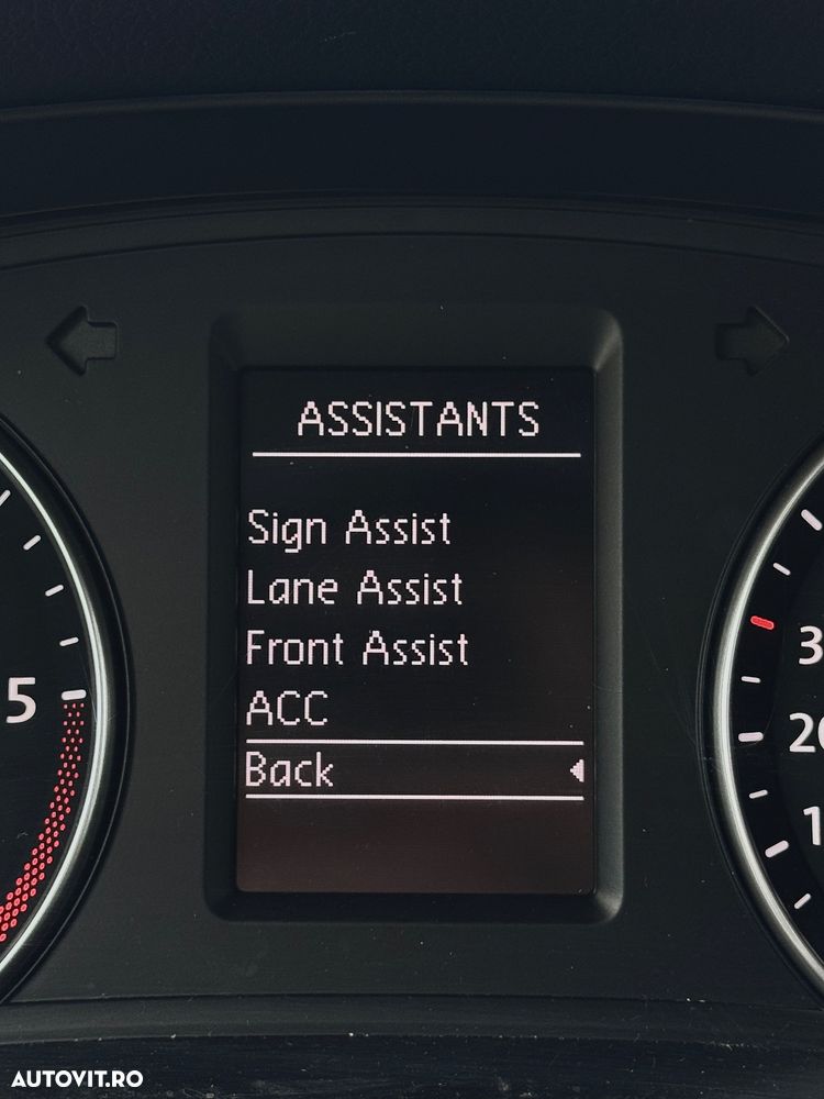 Volkswagen Sharan 2.0 TDI DSG (BlueMotion Technology) Comfortline - 35