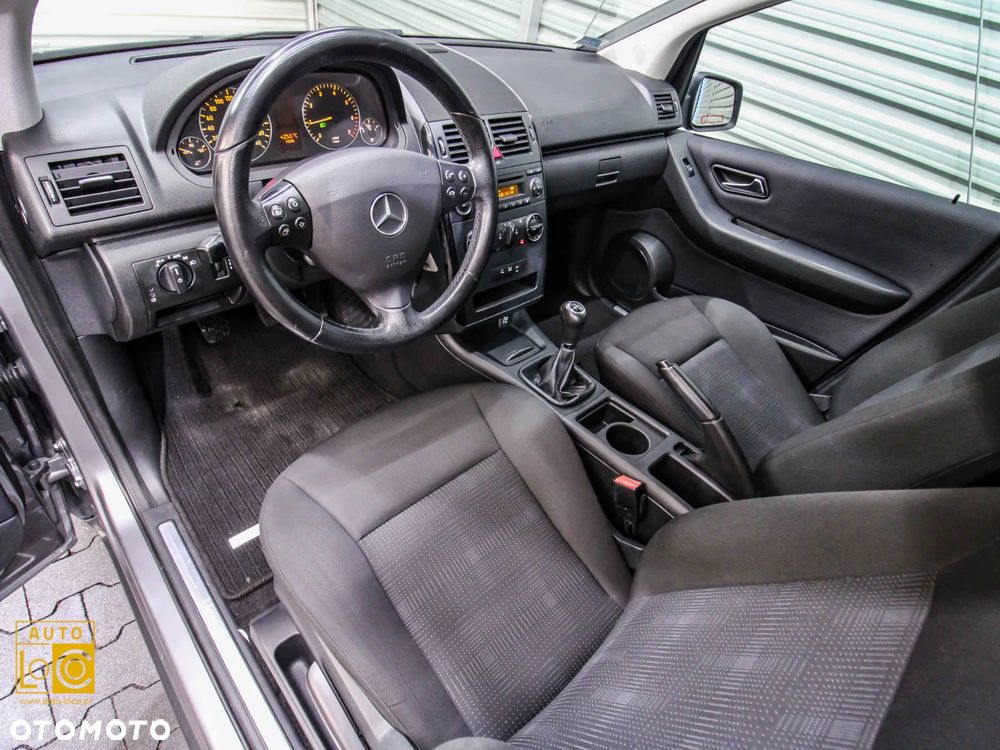Mercedes-Benz Klasa A 160 Elegance - 16