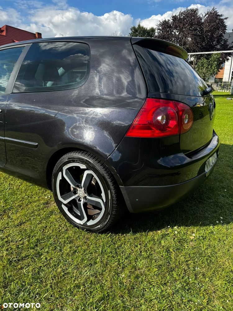 Volkswagen Golf - 11