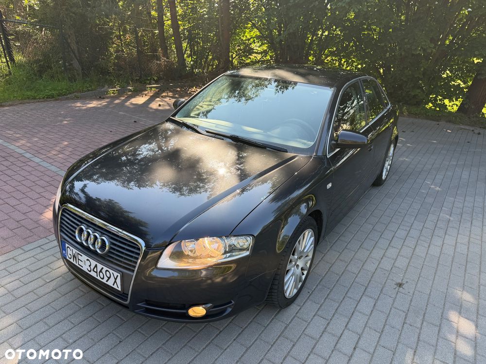 Audi A4 Limousine - 3