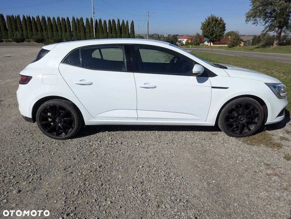 Renault Megane 1.5 Blue dCi Intens - 8