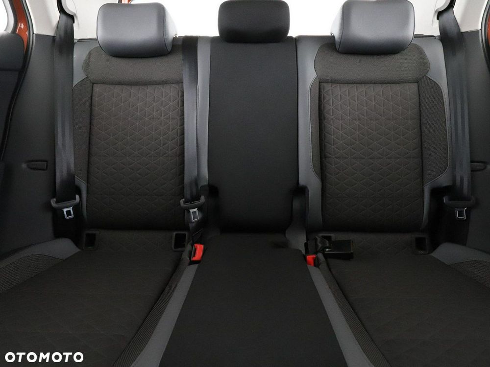 Volkswagen T-Cross - 18