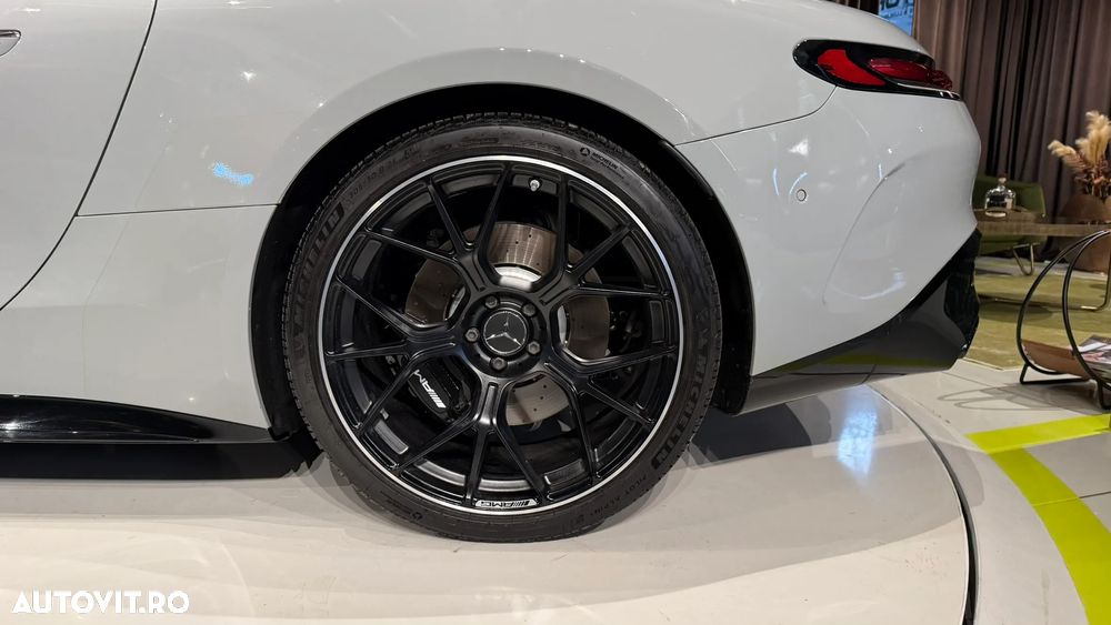 Mercedes-Benz AMG GT - 10