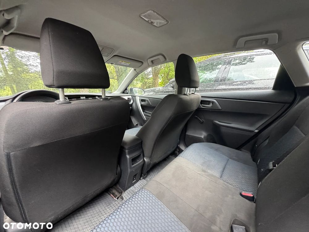 Toyota Auris 1.4 D-4D Life - 15