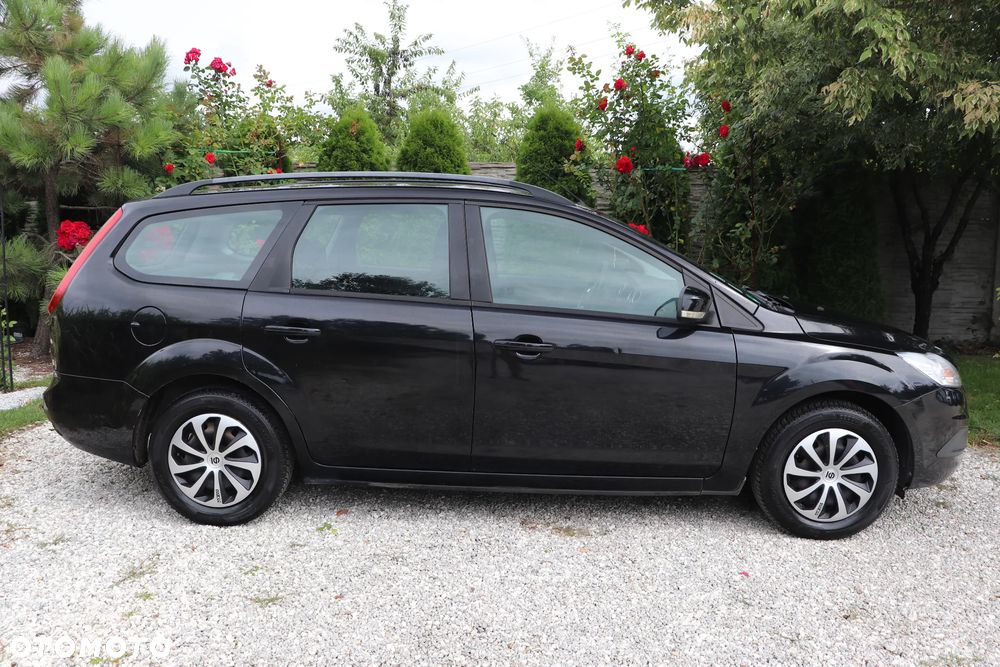 Ford Focus 1.6 TDCi DPF Black Magic - 6