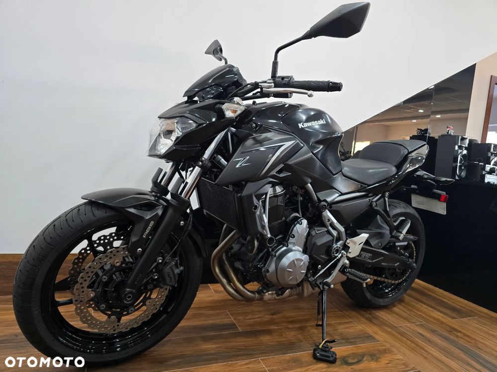 Kawasaki Z 650 - 23