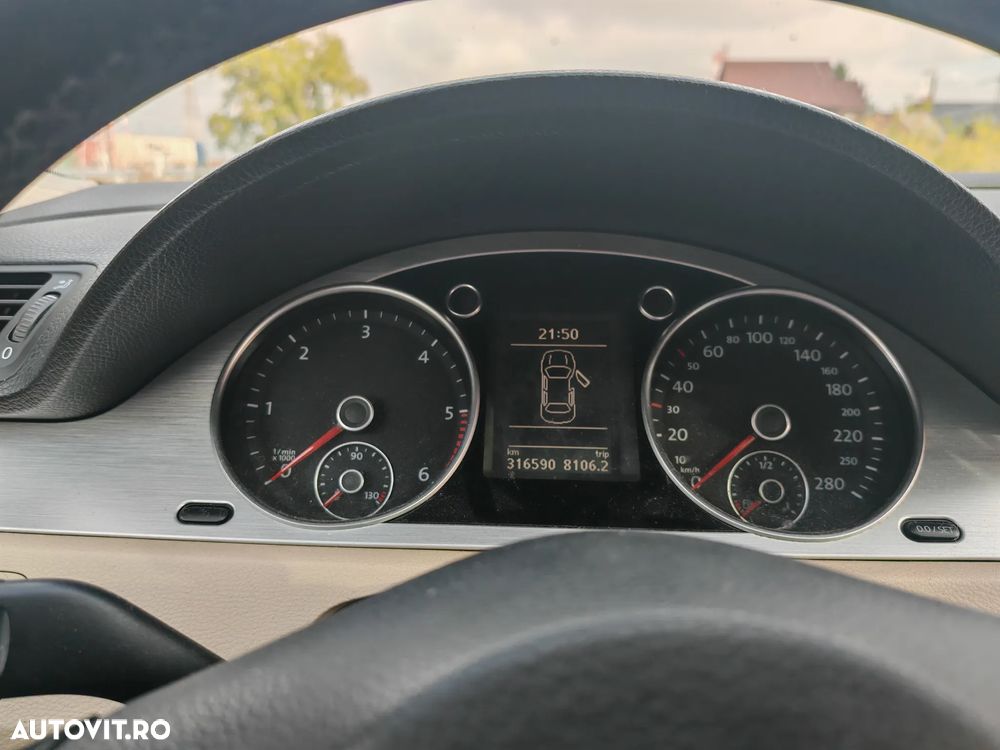 Volkswagen Passat Variant 2.0 TDI Highline DPF - 9