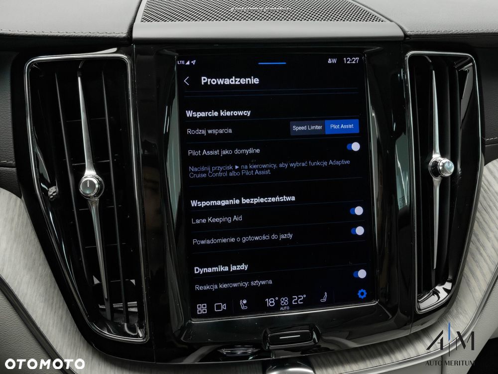 Volvo XC 60 B4 D AWD Plus Bright - 30