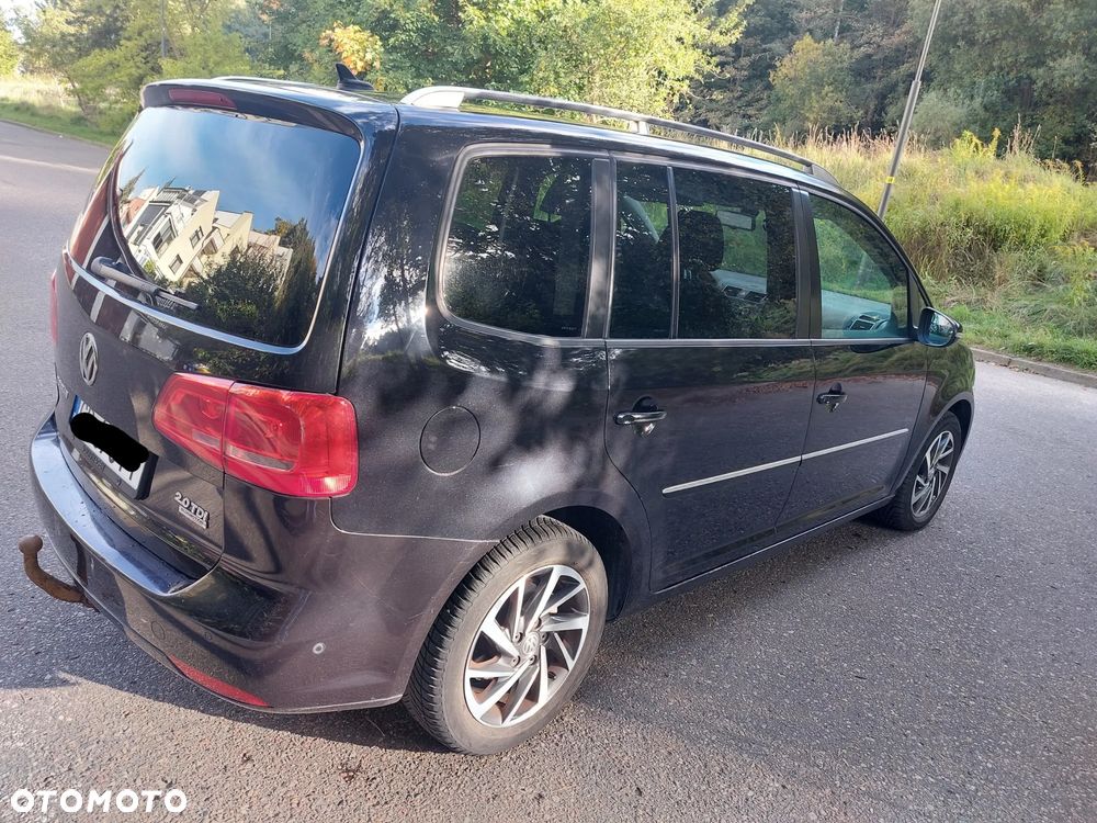 Volkswagen Touran 2010 photo 5