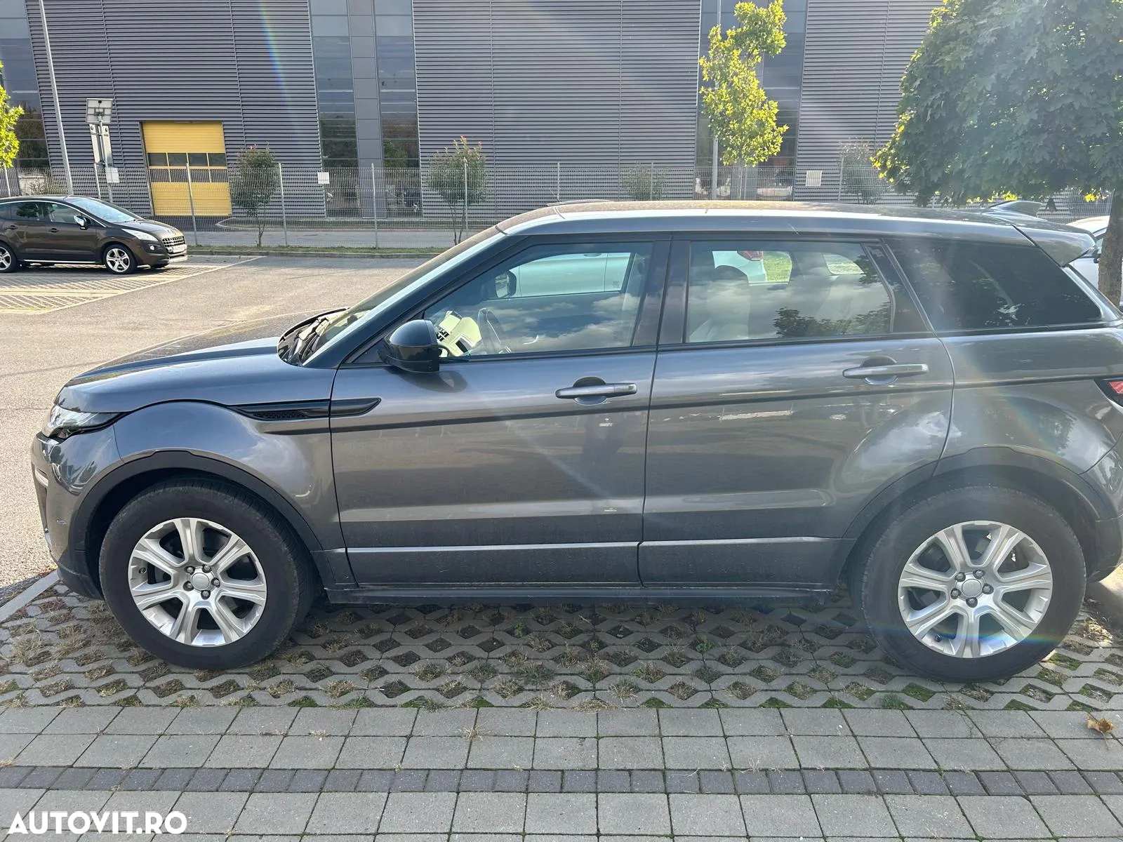 Land Rover Range Rover Evoque - 3