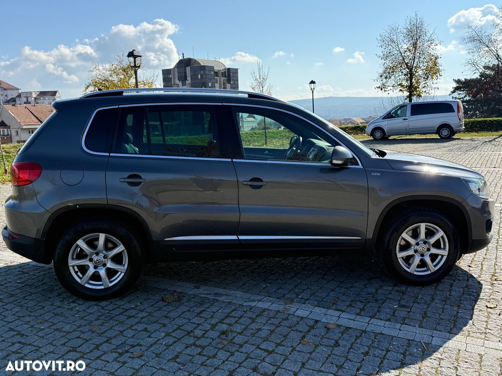 Volkswagen Tiguan 2.0 TDI DPF 4Motion BlueMotion Technology DSG Life - 12