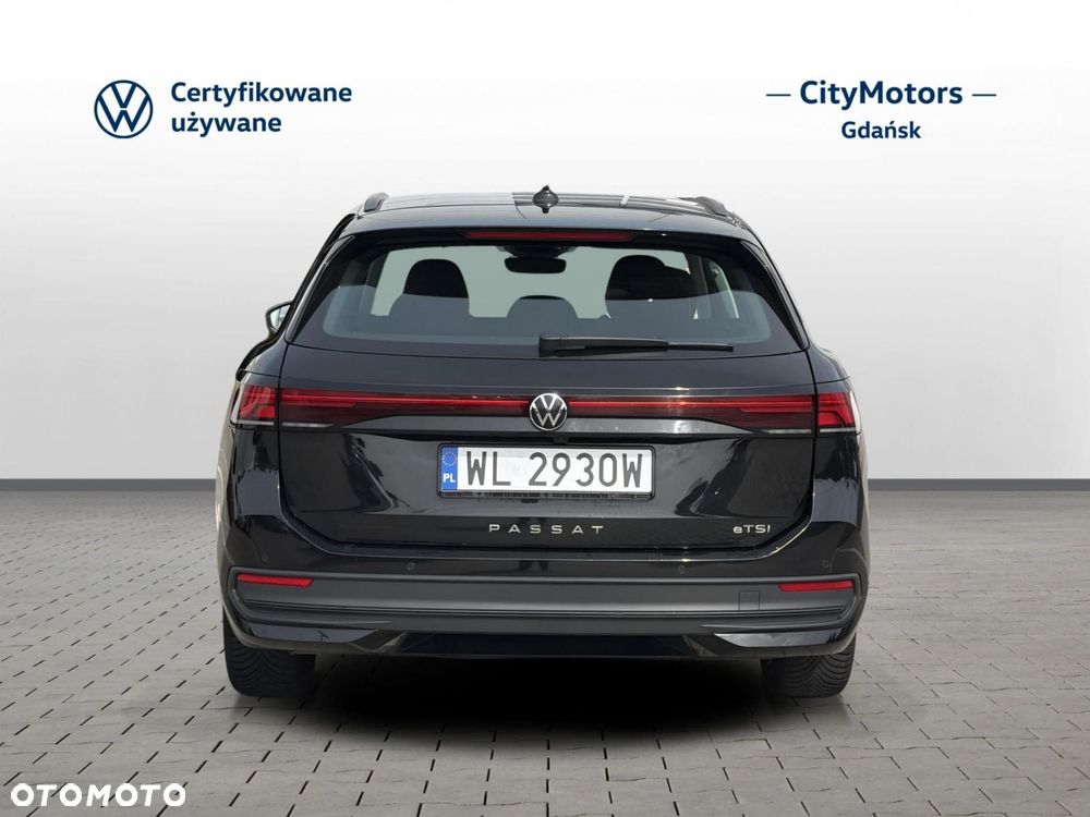 Volkswagen Passat - 8