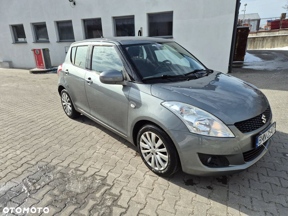 Suzuki Swift 1.2 Premium - 4