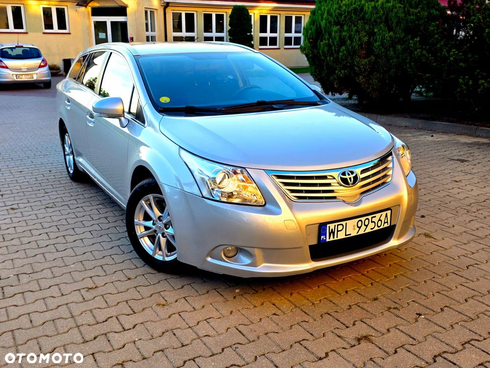 Toyota Avensis - 7