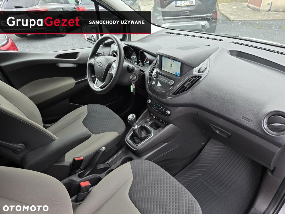 Ford Tourneo Courier - 33
