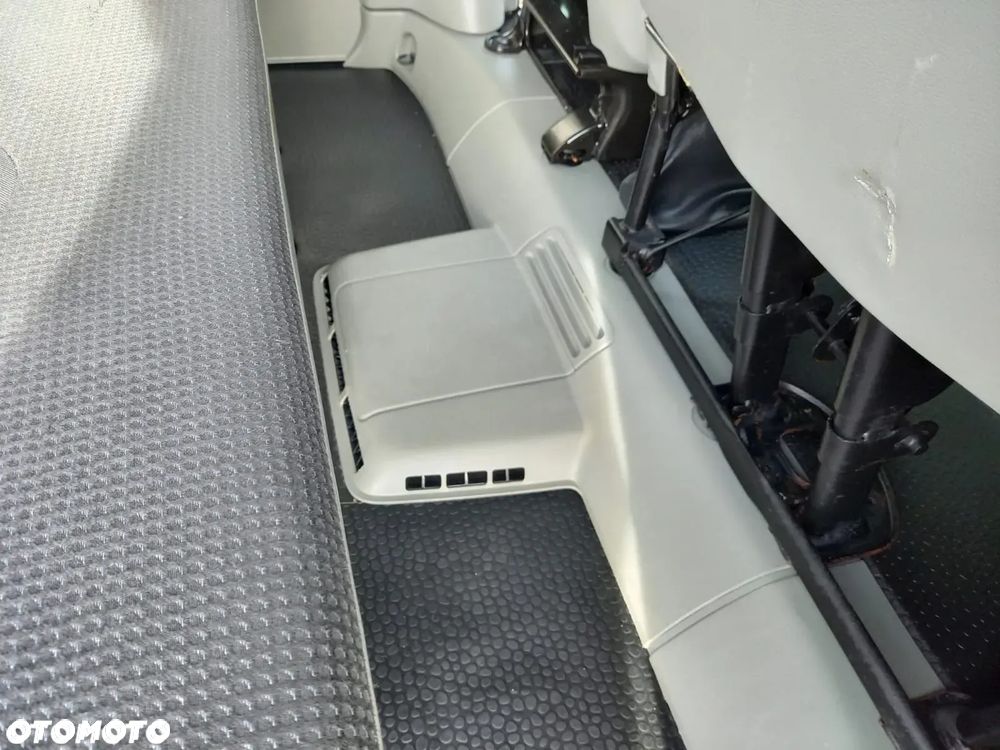 Opel Vivaro L2H1 2.9t Edition - 15