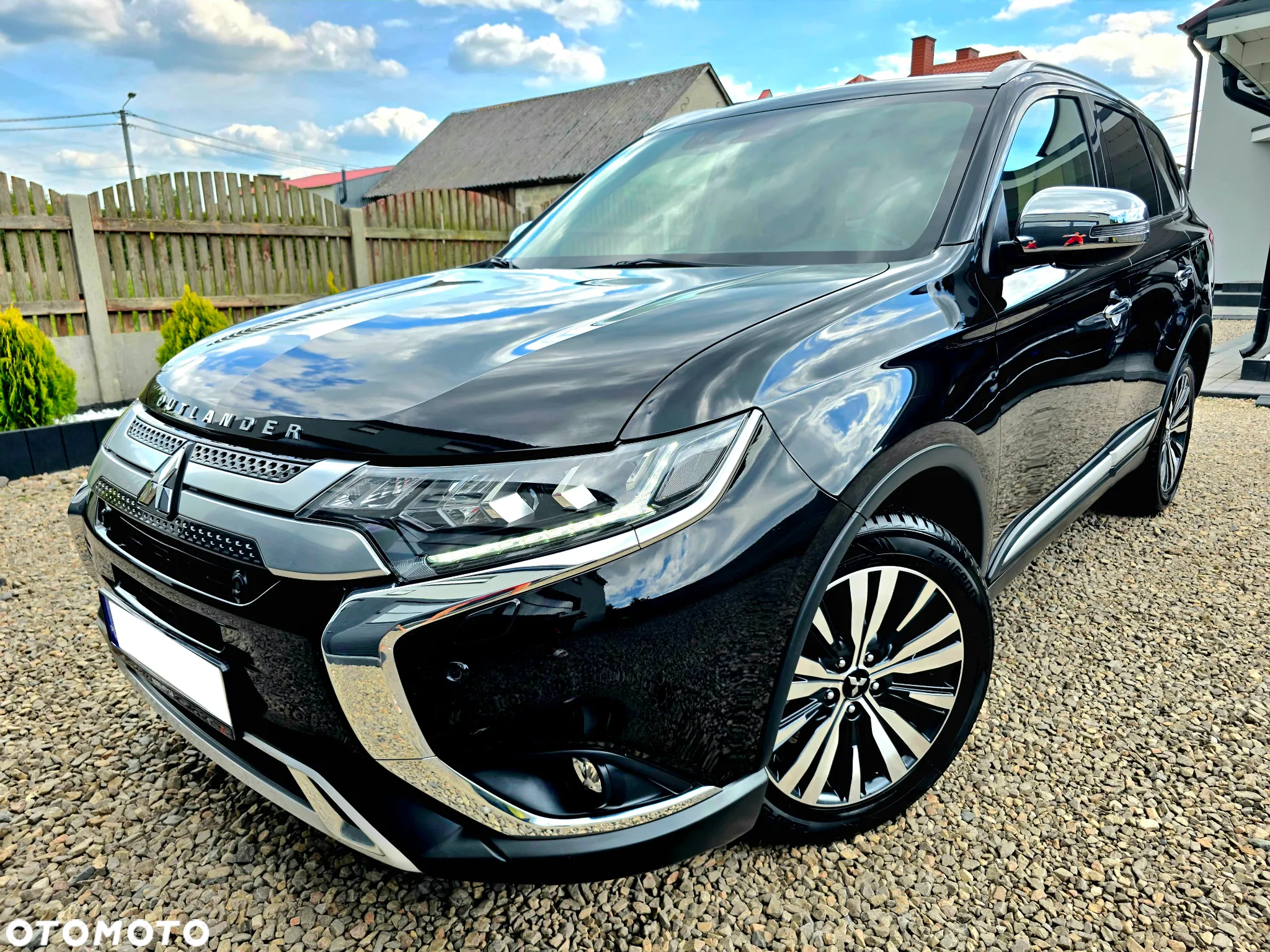 Mitsubishi Outlander 2.0 Instyle + 4WD CVT - 5