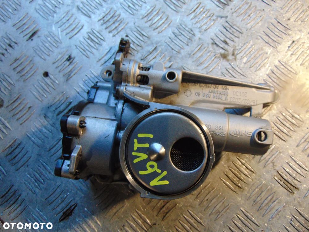 Pompa oleju Peugeot 308 1,6 thp V761435880 - 4